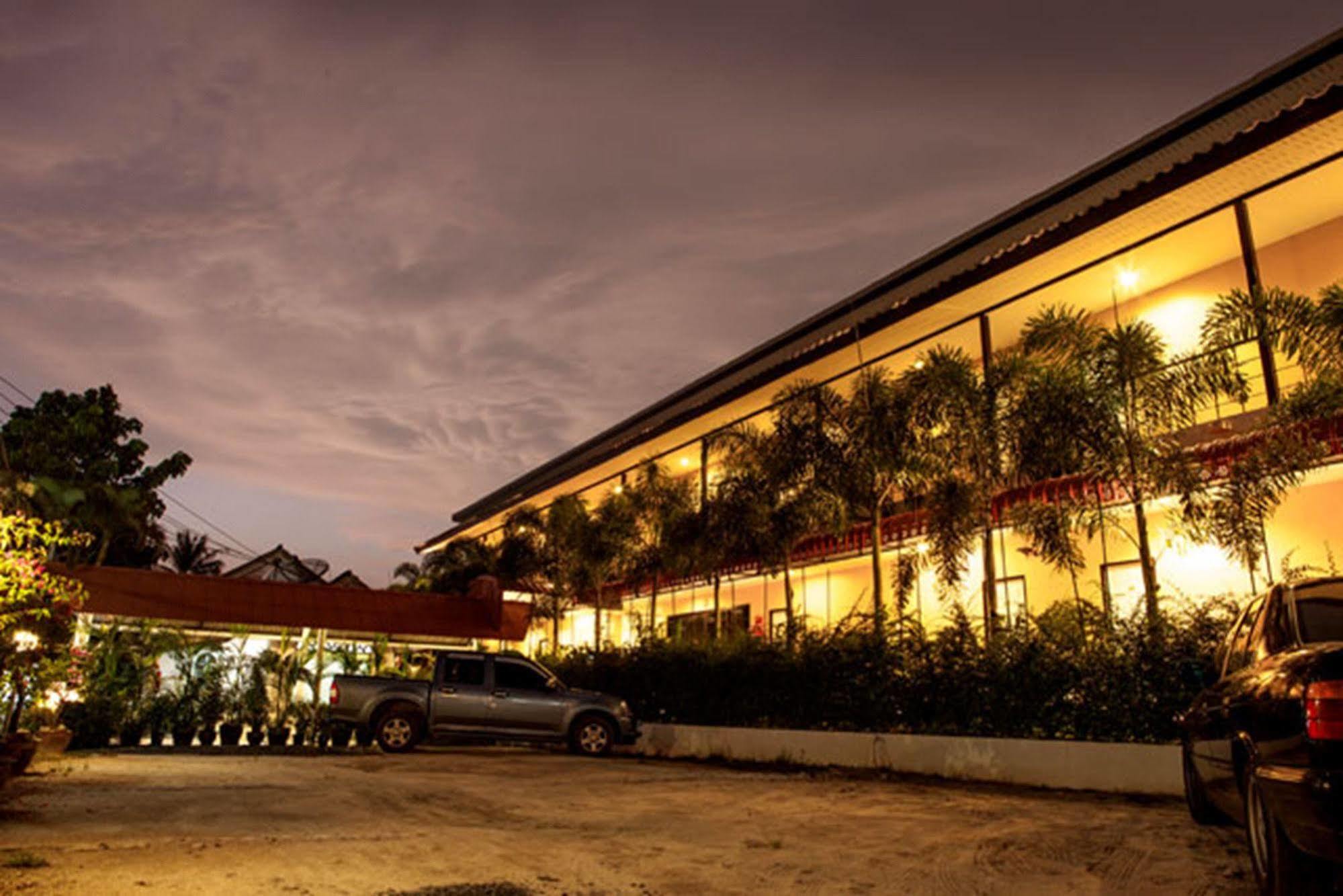 Phuket Airport Inn Banbohan Kültér fotó
